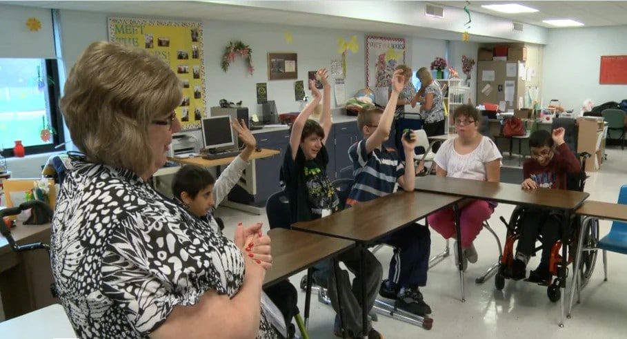 Jenayscreenshot1 Building Wings Building Wings Jenay Prytula works with students in her Special Education classroom